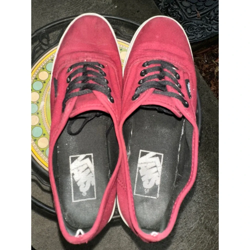 Vans Authentic Canvas Sneakers Low Top‎ Casual Shoes Maroon Women's 6.5 Men's 5